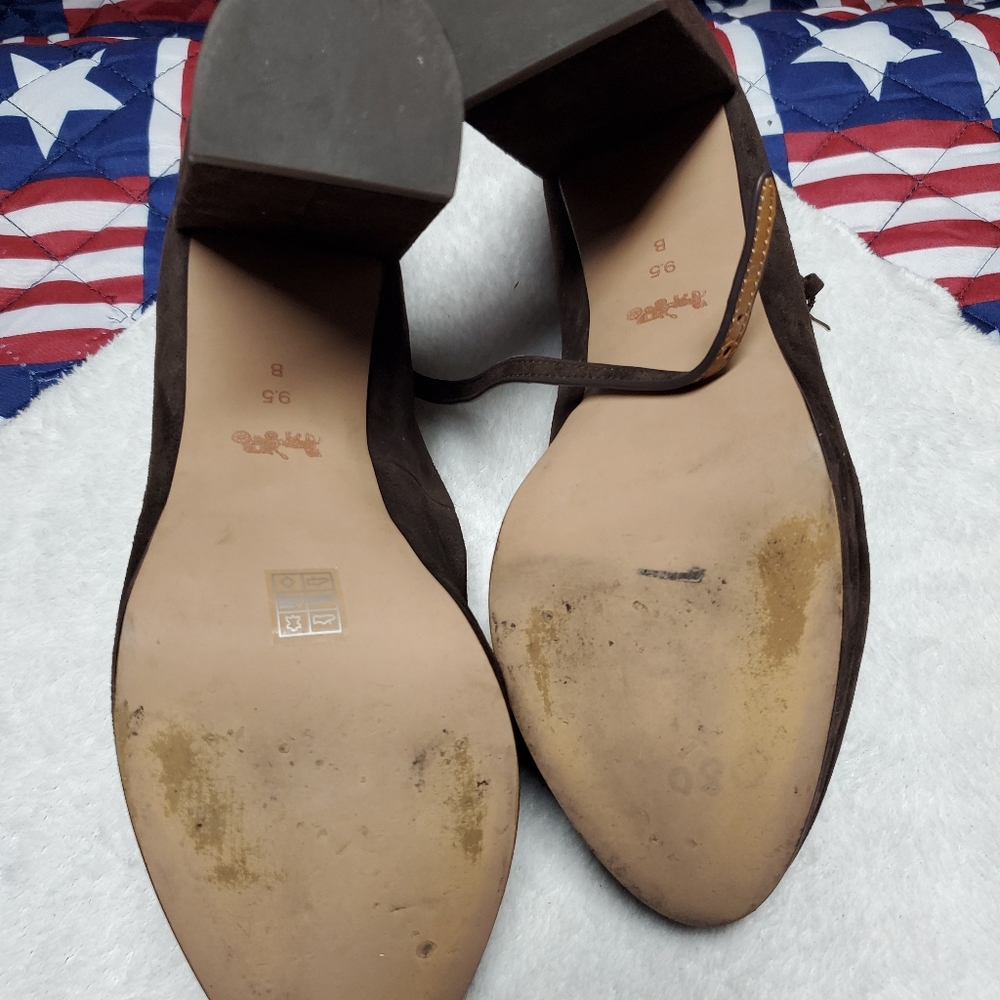 Authentic Coach Pumps - Picture 3 of 4